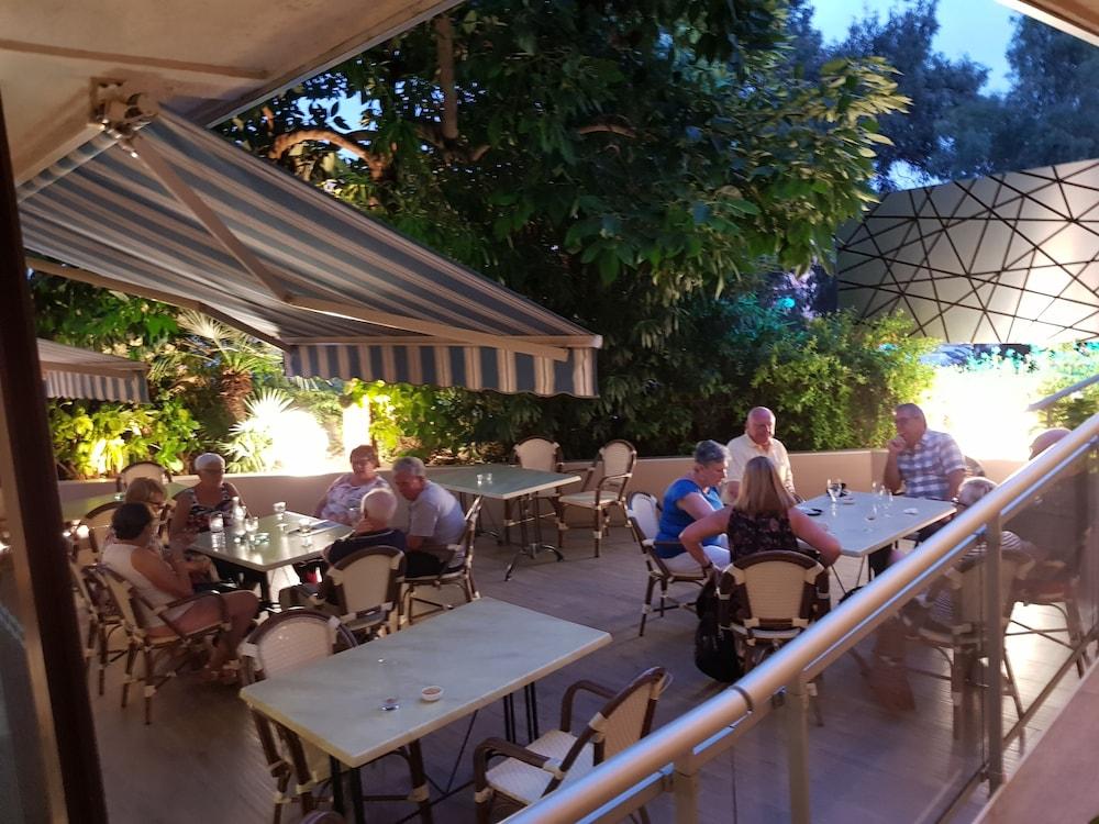 Hotel Castel Vecchio Ajaccio  Exterior foto